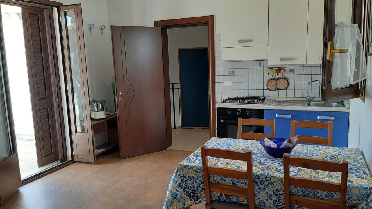 Casa Giulia Hotel Tiggiano Bagian luar foto