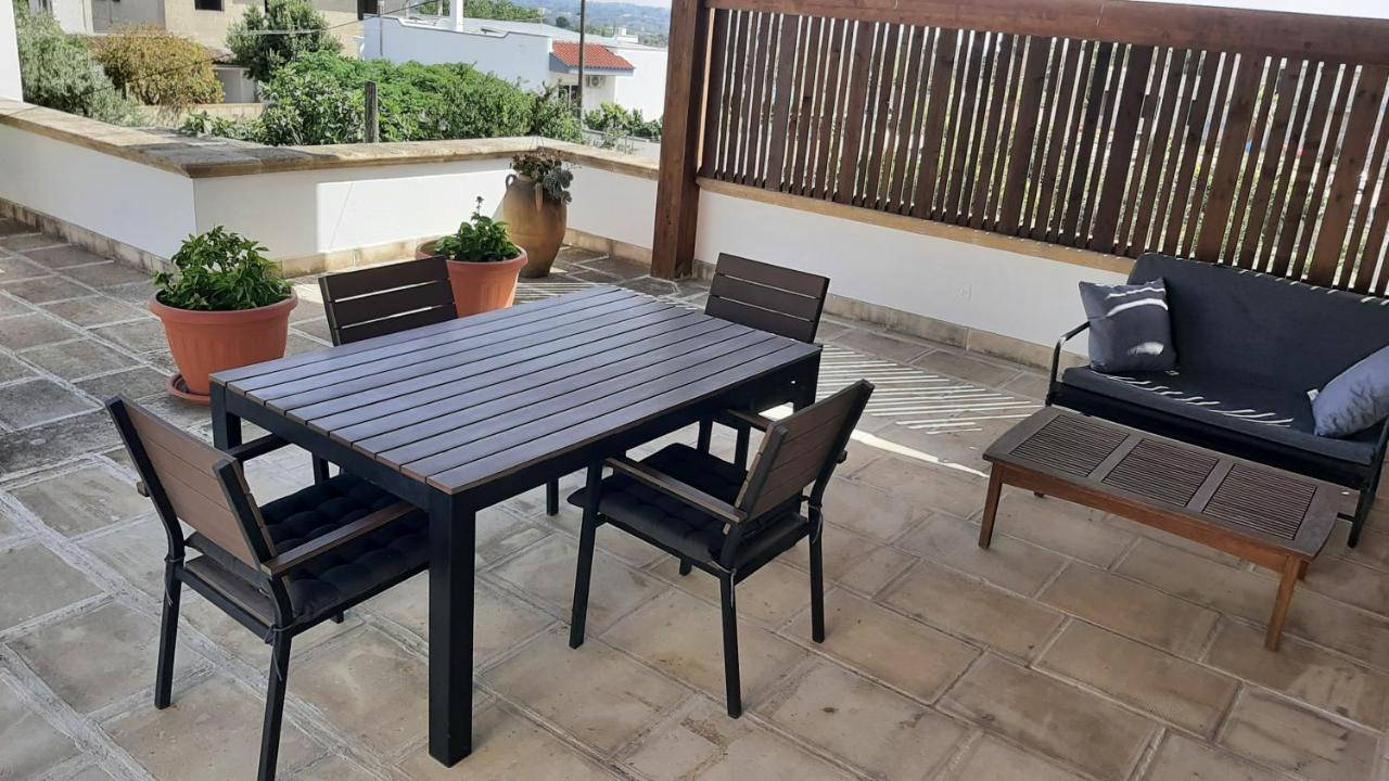 Casa Giulia Hotel Tiggiano Bagian luar foto