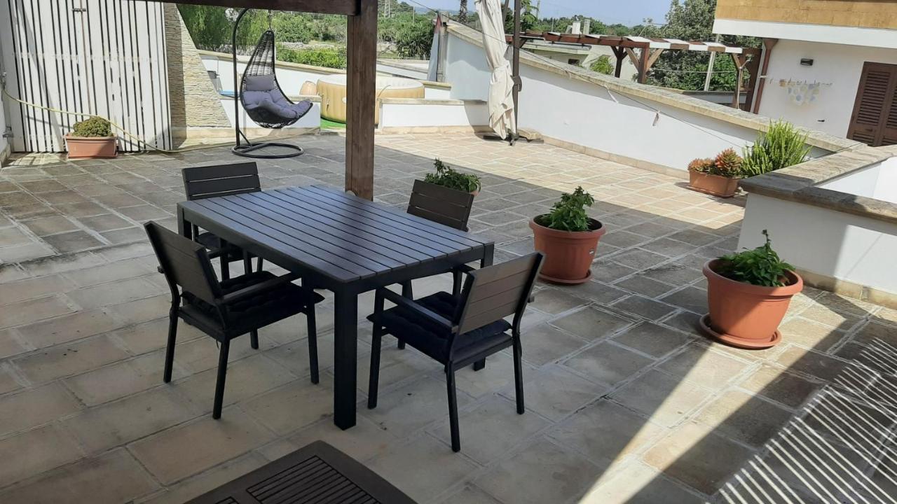 Casa Giulia Hotel Tiggiano Bagian luar foto